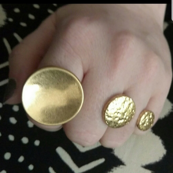 💥SOLD💥Hammered Boho Ring Set - Picture 2 of 8